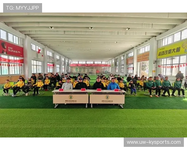 足球联赛推动俱乐部青训资源共享与联合培养模式,足球青训俱乐部运营